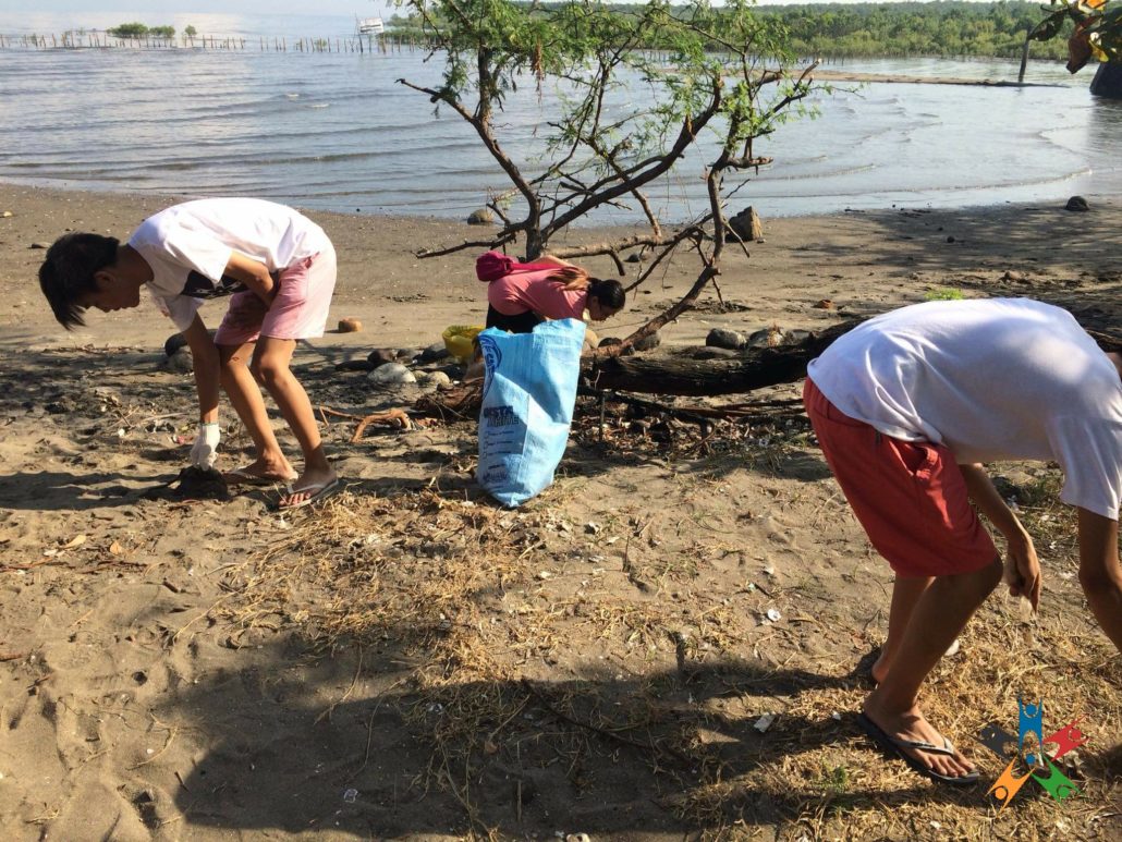 HAPI Junior battles plastics through a coastal clean-up